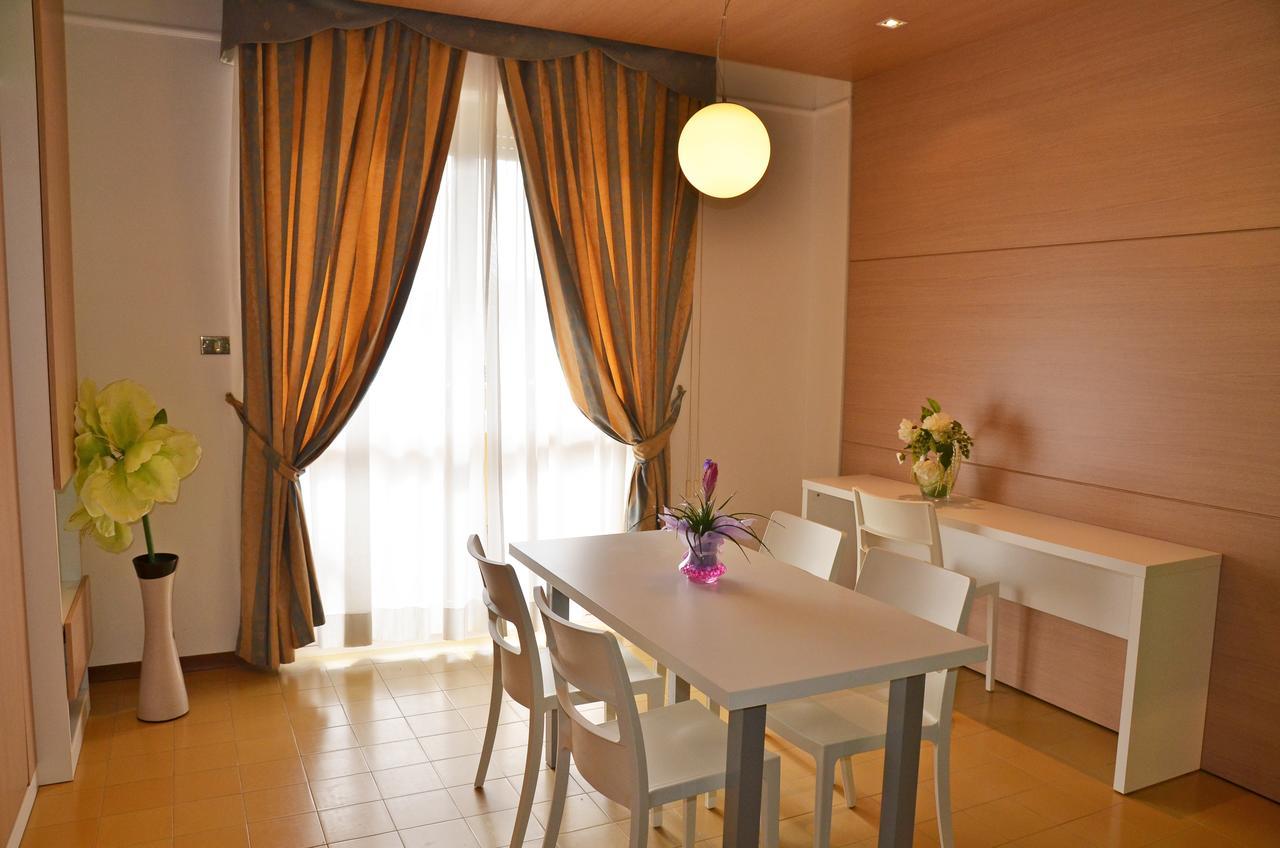 Grand Eurhotel Монтесильвано Экстерьер фото