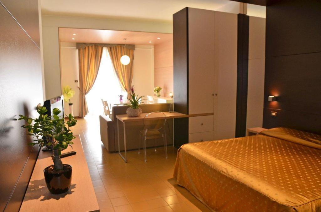 Grand Eurhotel Монтесильвано Экстерьер фото