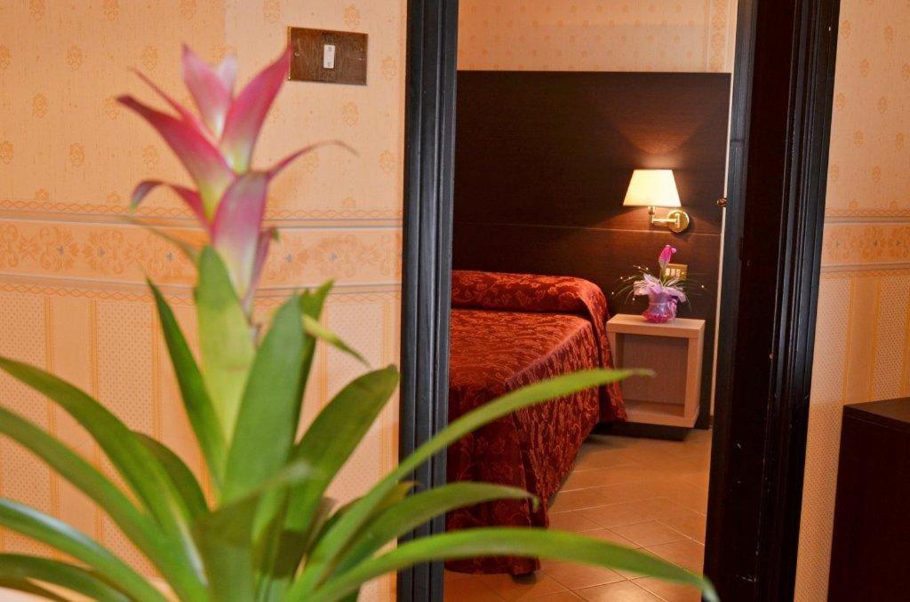 Grand Eurhotel Монтесильвано Экстерьер фото