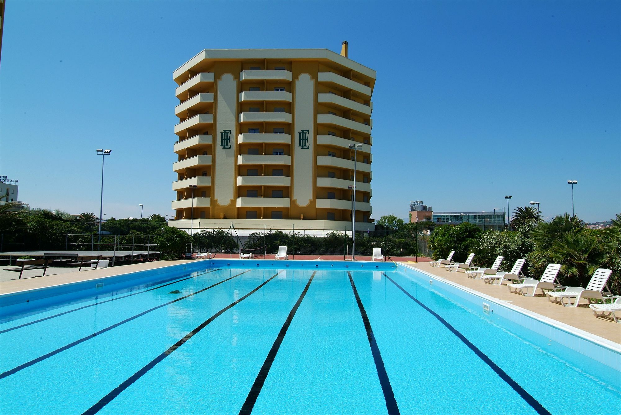 Grand Eurhotel Монтесильвано Экстерьер фото
